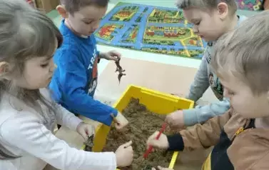 Dzień Dinozaura w zer&oacute;wce 2