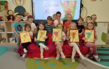 Dzień kobiet w punkcie przedszkolnym (22)