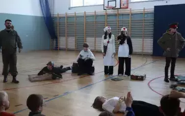 Grupa artystyczna Odrodzeni w naszej szkole (13)