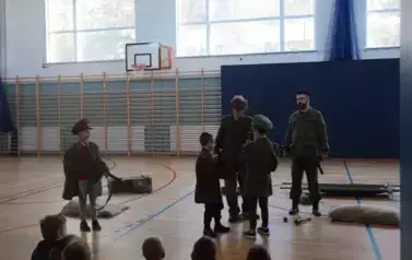 Grupa artystyczna Odrodzeni w naszej szkole (5)