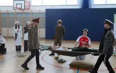 Grupa artystyczna Odrodzeni w naszej szkole (16)