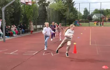 Uczestnicy biegu 16