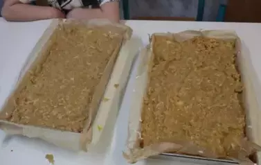 Przygotowanie deseru 25