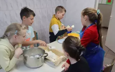 Przygotowanie deseru 18
