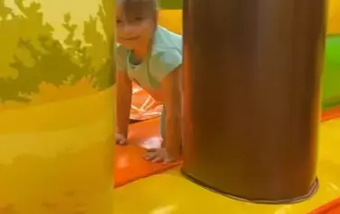 Dzień dziecka w sali zabaw Dziki Jump (3)
