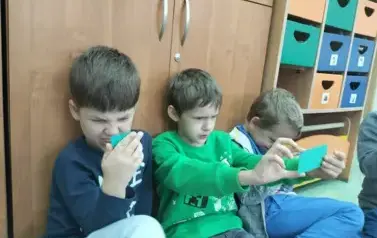 kolorowe emocje w zer&oacute;wce 5