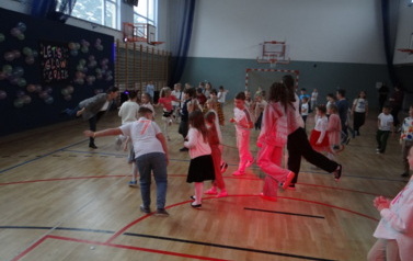 Dyskoteka klas 0-III (21)