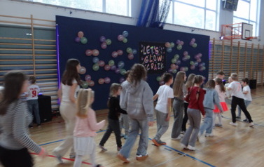 Dyskoteka klas 0-III (19)
