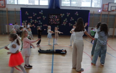 Dyskoteka klas 0-III (12)