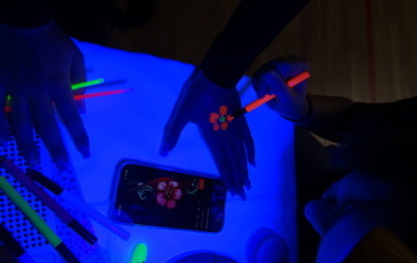 Dyskoteka fluo klas IV-VIII (5)