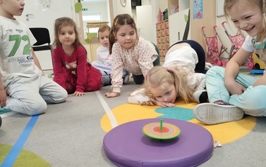 Zajączki badały ruch obrotowy (4)
