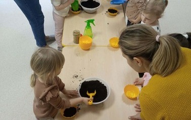 Wielkanocne przygotowania Misi&oacute;w (8)