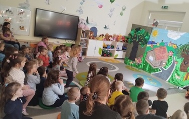 Wielkanocny teatrzyk w przedszkolu (1)