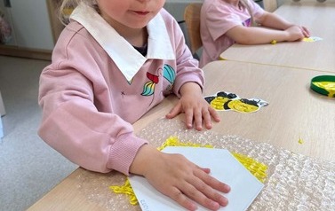Wiosenne zabawy edukacyjne u Misi&oacute;w i Zajączk&oacute;w (25)