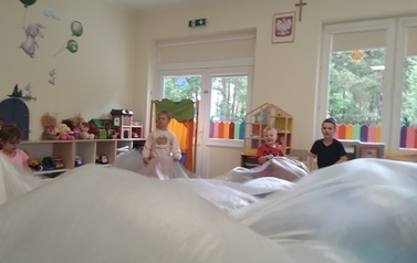 Bezpieczne wakacje w grupie zajączki (1)