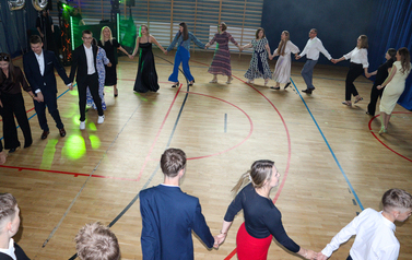 Bal &oacute;smoklasisty 18