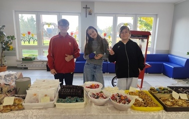 Jesienny kiermasz słodkości (15)