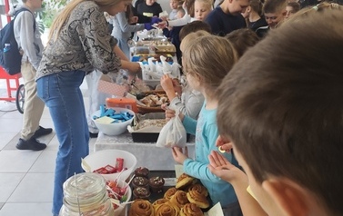Jesienny kiermasz słodkości (7)