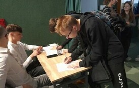 podpisujemy listę uczestnik&oacute;w (2)