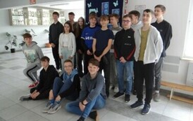 &Oacute;smoklasiści