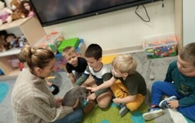 Kr&oacute;lik niezwykły gość w punkcie przedszkolnym (18)