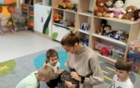 Kr&oacute;lik niezwykły gość w punkcie przedszkolnym (14)