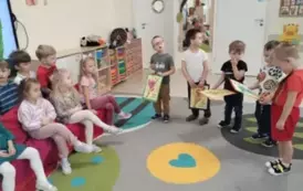 Dzień kobiet w punkcie przedszkolnym (20)