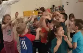 Dzień kobiet w punkcie przedszkolnym (11)