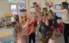 Dzień kobiet w punkcie przedszkolnym (10)