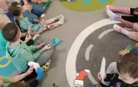 Dzień kolorowej skarpetki (7)