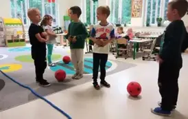 Zajęcia sportowe w Misiach i Zajączkach (3)