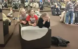 Uczniowie klas 1-4 na wycieczce (92)