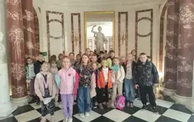 Uczniowie klas 1-4 na wycieczce (22)