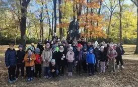 Uczniowie klas 1-4 na wycieczce (5)