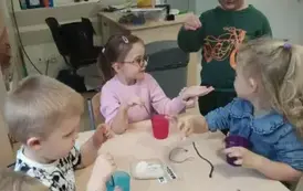 Zajączki poznają surowce mineralne Polski (24)