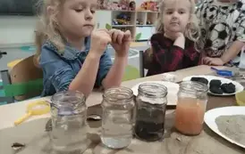 Zajączki poznają surowce mineralne Polski (22)