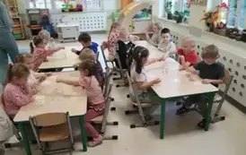 Zajączki stają się Małymi Wielkimi Odkrywcami (12)