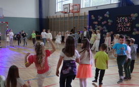 Dyskoteka klas 0-III (42)