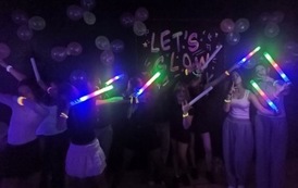 Dyskoteka fluo klas IV-VIII (27)