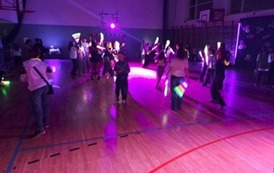 Dyskoteka fluo klas IV-VIII (4)