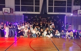 Dyskoteka fluo klas IV-VIII (1)