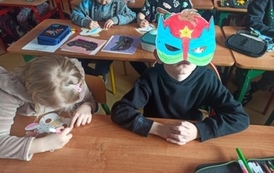 Maskowe szaleństwo w klasie pierwszej (8)