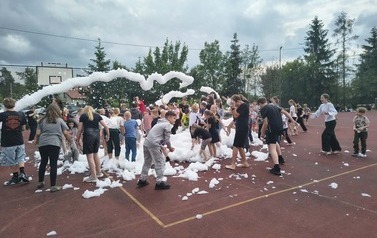 Festyn z okazji Dmia Dziecka (1).jpeg
