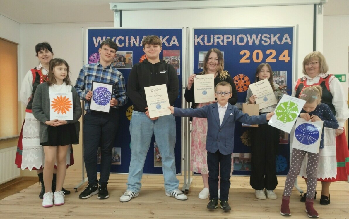 Zdjęcie do X Edycja Gminnego Konkursu Plastycznego &bdquo;Wycinanka Kurpiowska&rdquo;