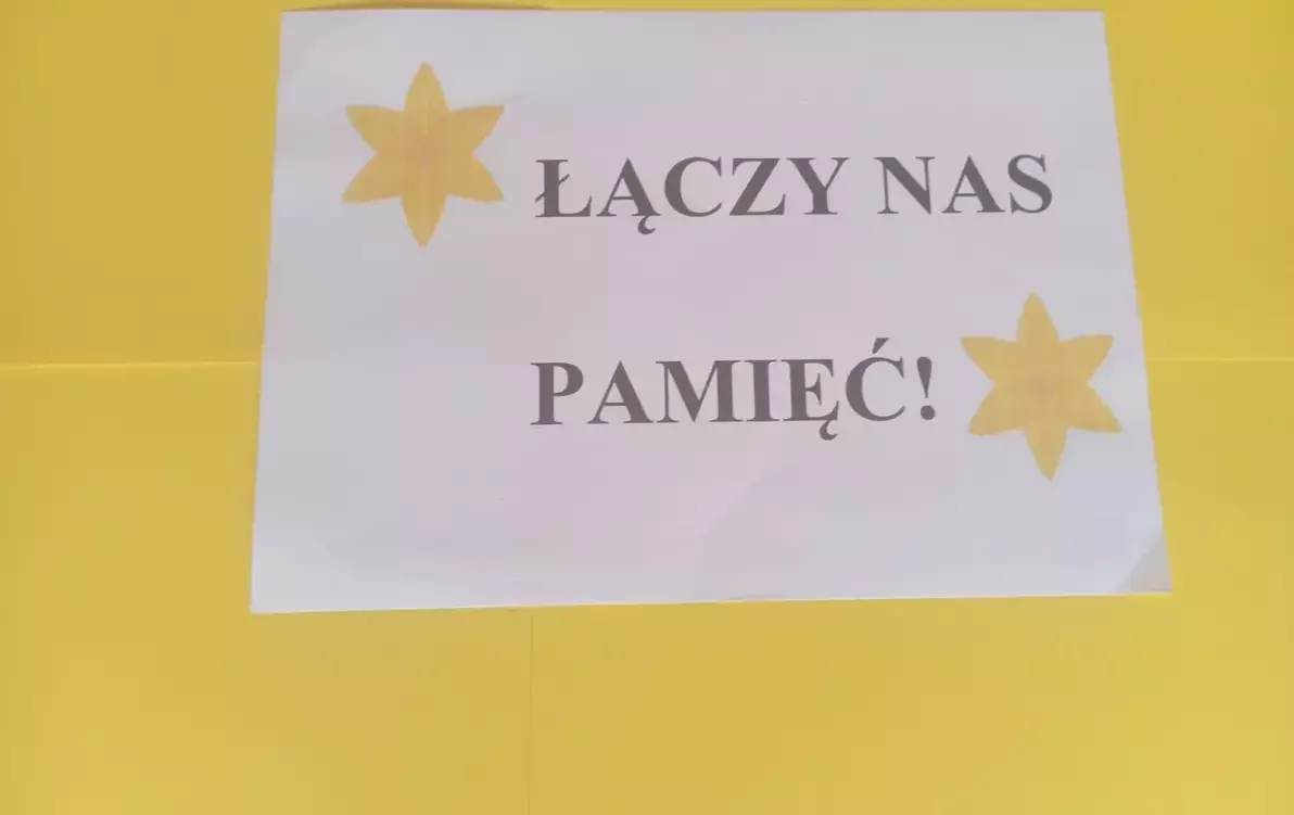 Zdjęcie do &bdquo;Łączy nas pamięć&rdquo;&ndash; akcja &bdquo;żonkile&rdquo; w naszej szkole