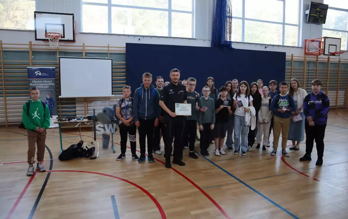 Zdjęcie do Spotkanie profilaktyczne z funkcjonariuszem Zakładu Karnego w Przytułach Starych