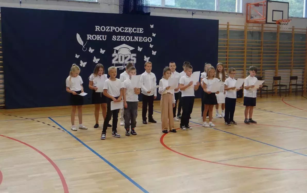 Zdjęcie do Uroczyste rozpoczęcie roku szkolnego 2025/2026