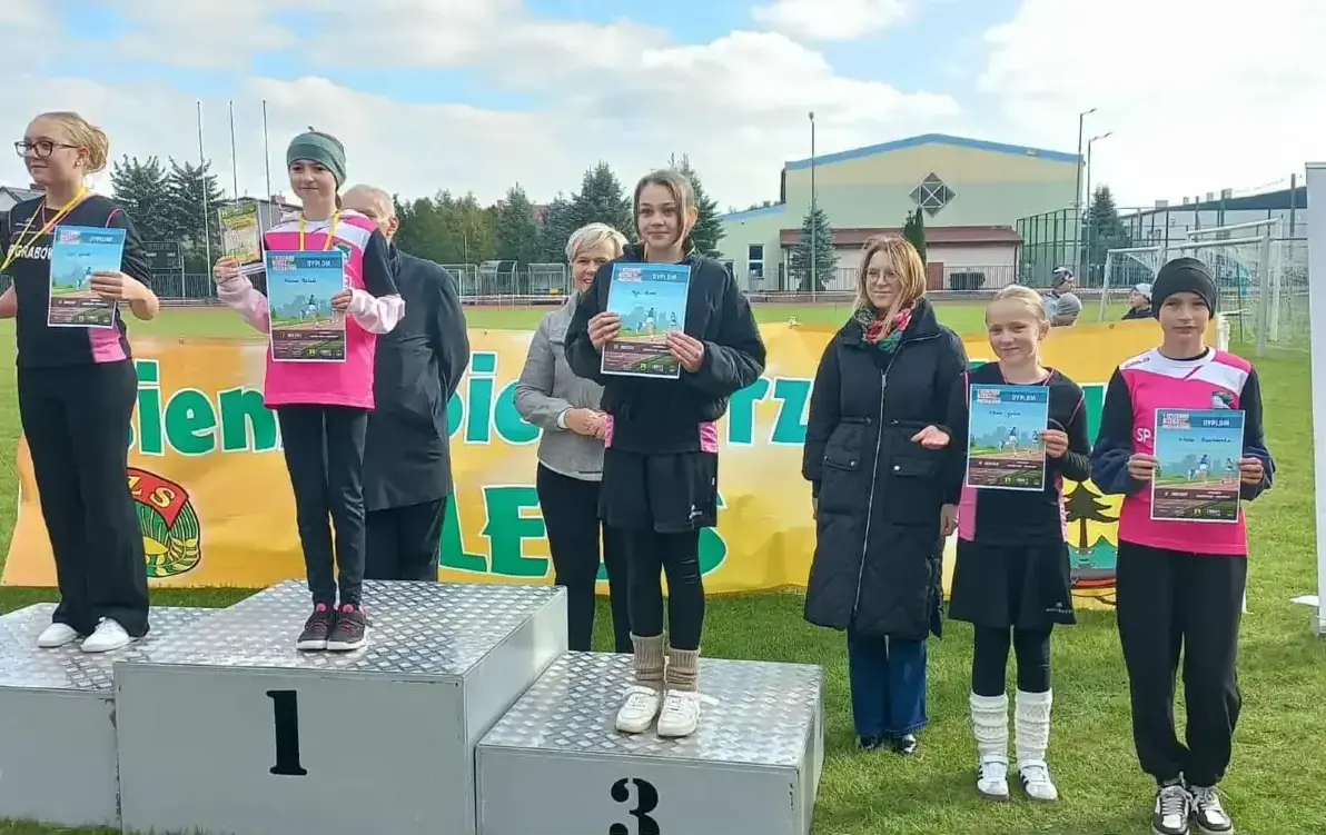 Zdjęcie do XXVI JESIENNE BIEGI PRZEŁJOWE O PUCHAR W&Oacute;JTA GMINY LELIS!
