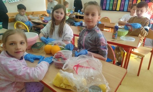 Zdjęcie do Owocowa radość przed świąteczną przerwą