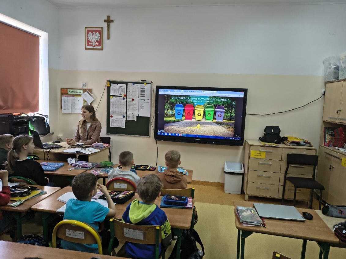 Zdjęcie do Dzień Ziemi w klasie 1 - magnesowe szaleństwo